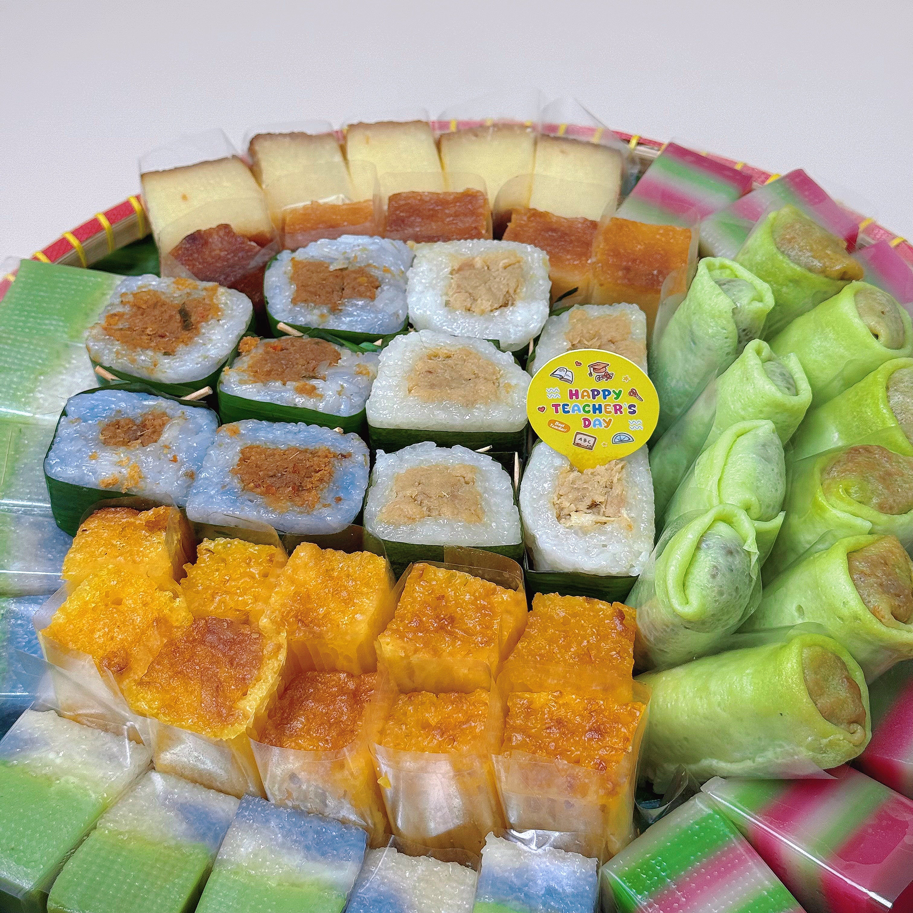 Bite-size Kueh Bamboo Platter (70pcs) Teacher's Day edition