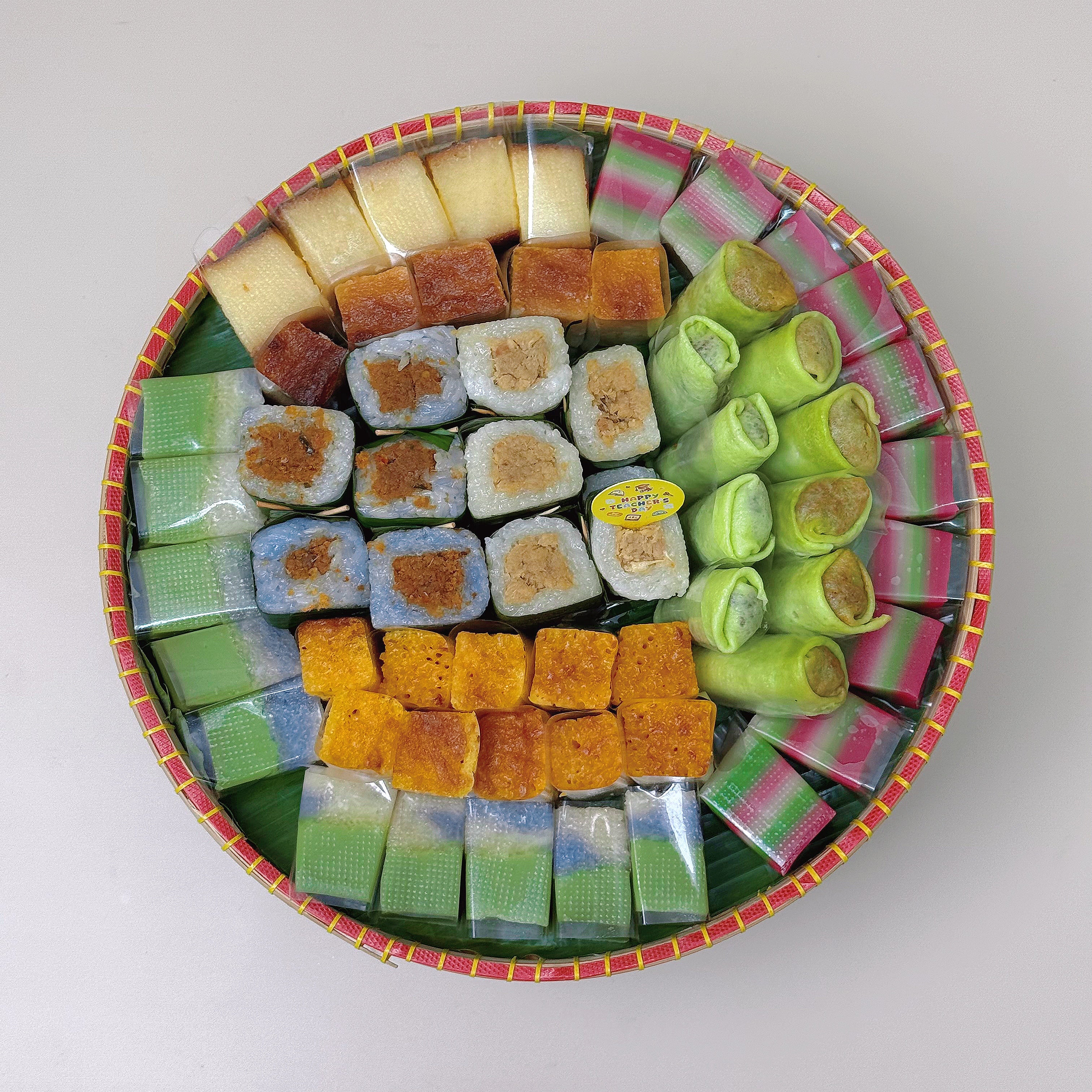 Bite-size Kueh Bamboo Platter (70pcs) Teacher's Day edition