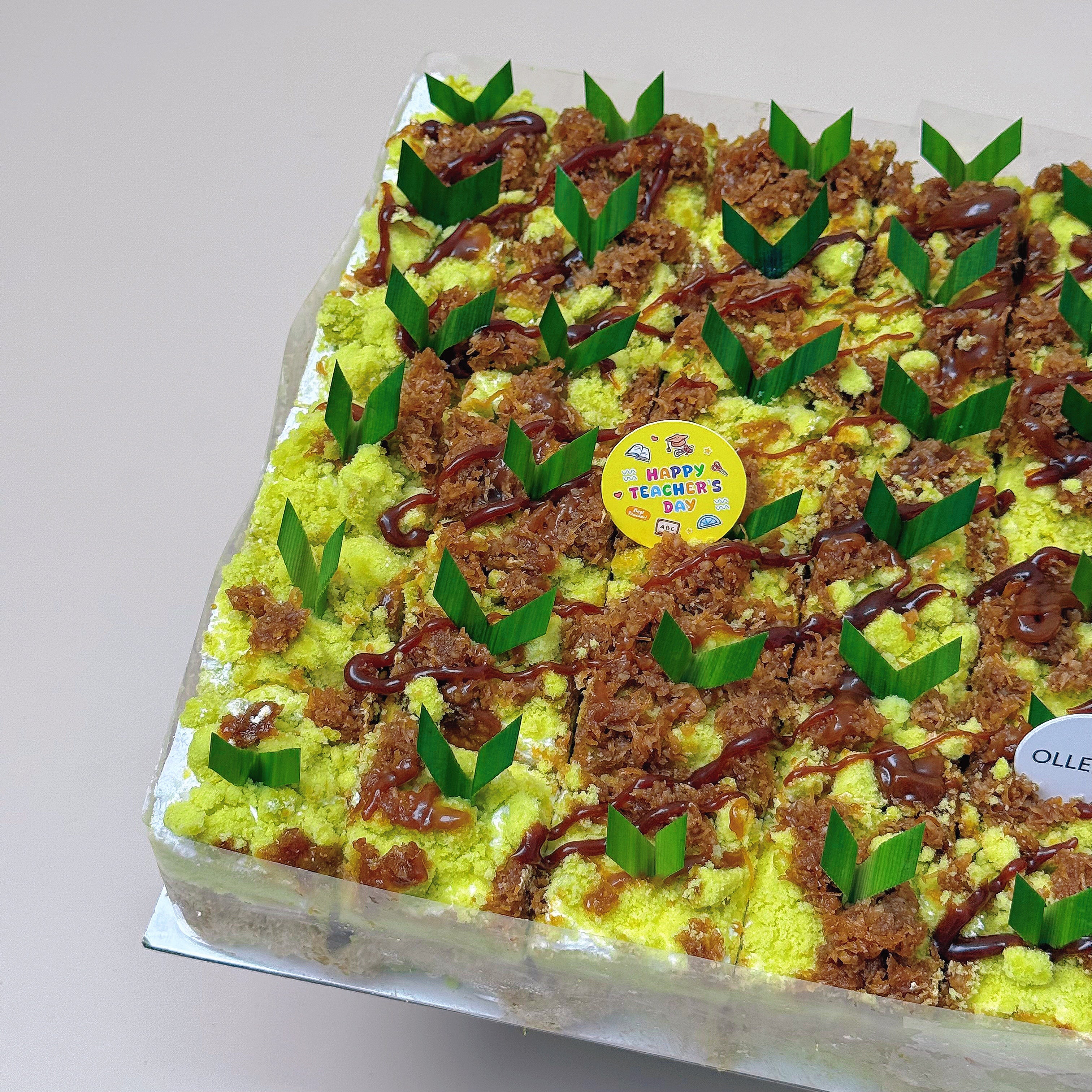 Precut Large Ondeh Ondeh Cake (30 pcs) Dairy-free (Teacher's Day Edition)