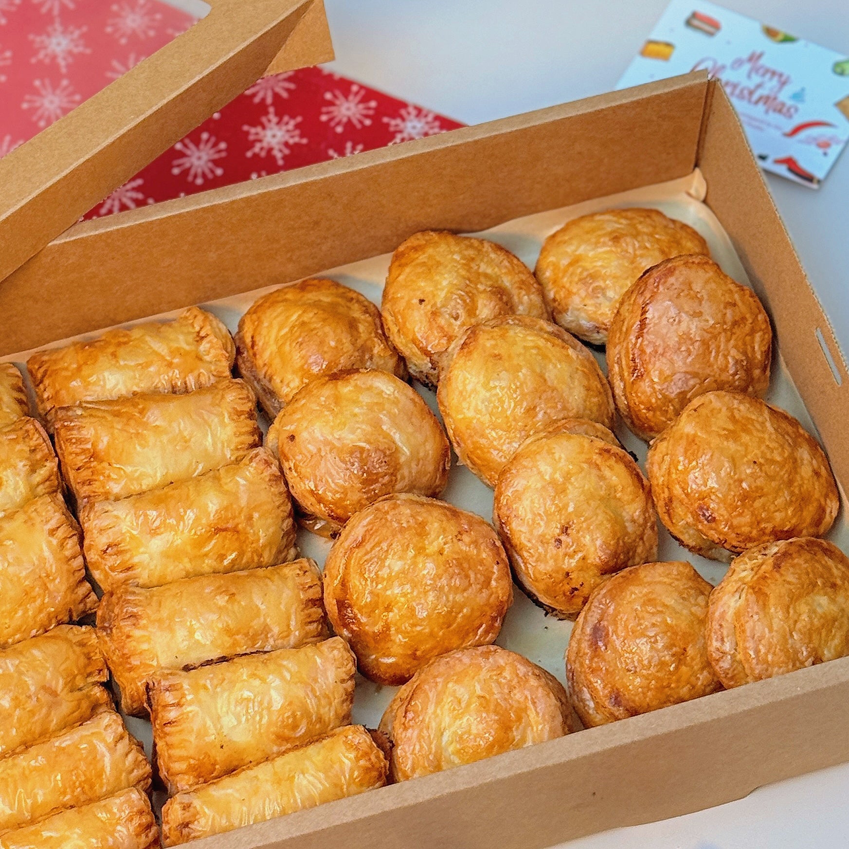 24 pcs mini puff pastries (Christmas Edition)
