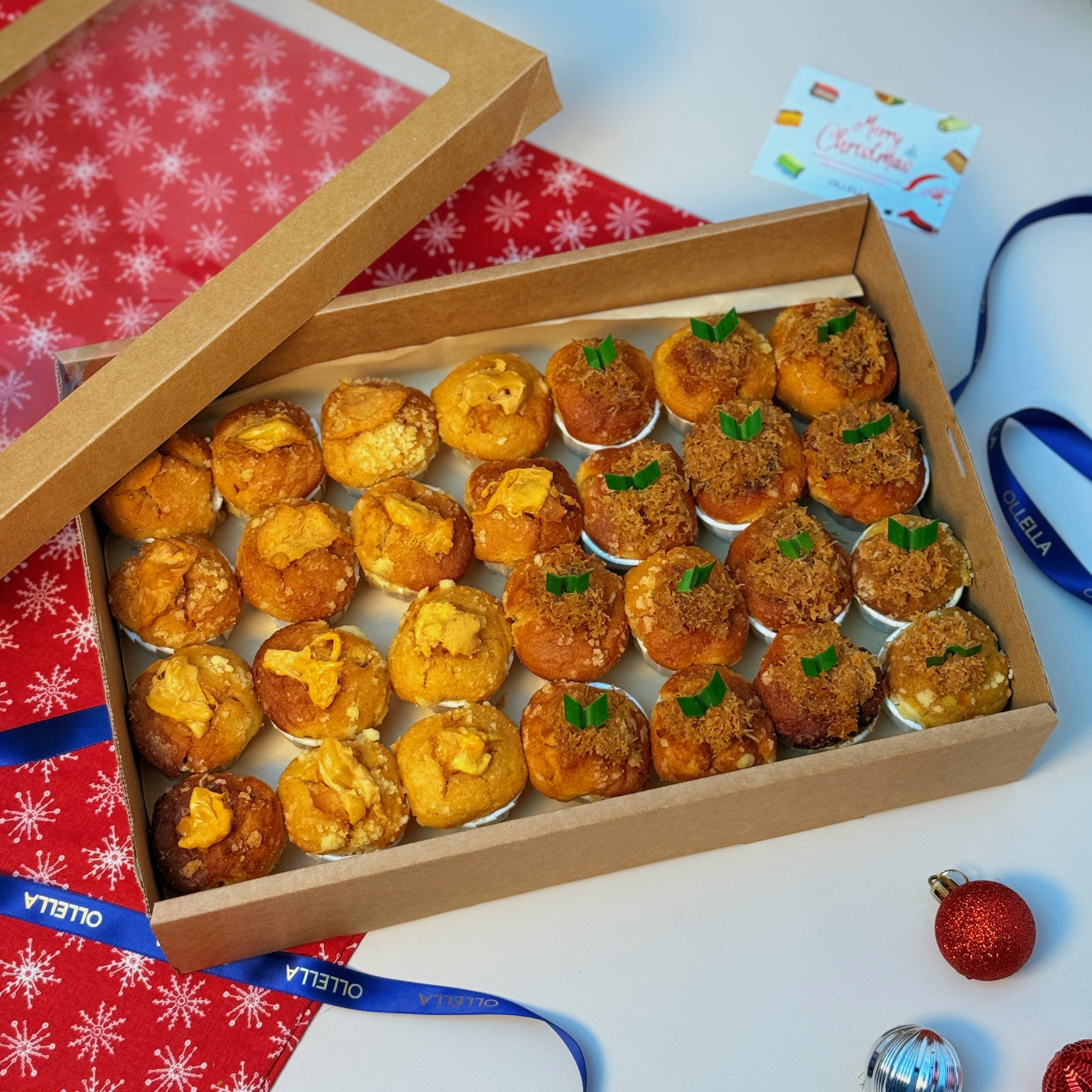 28 pcs mini muffins (Christmas Edition)