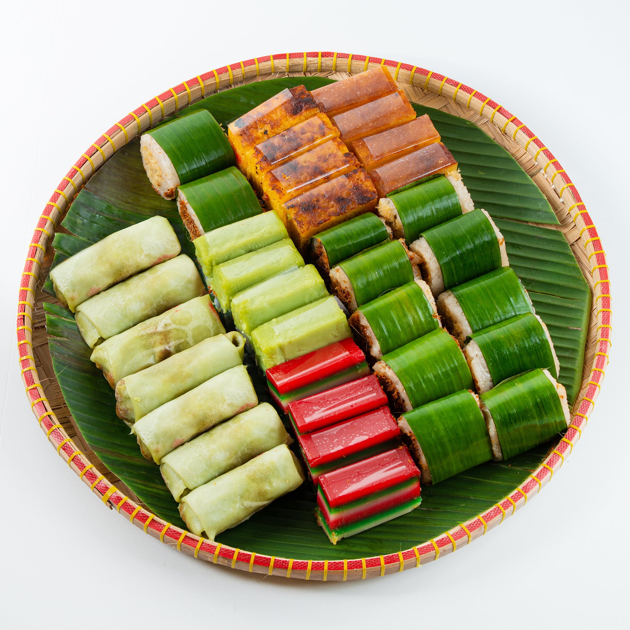 Large Kueh Bamboo Platter (35 pcs)