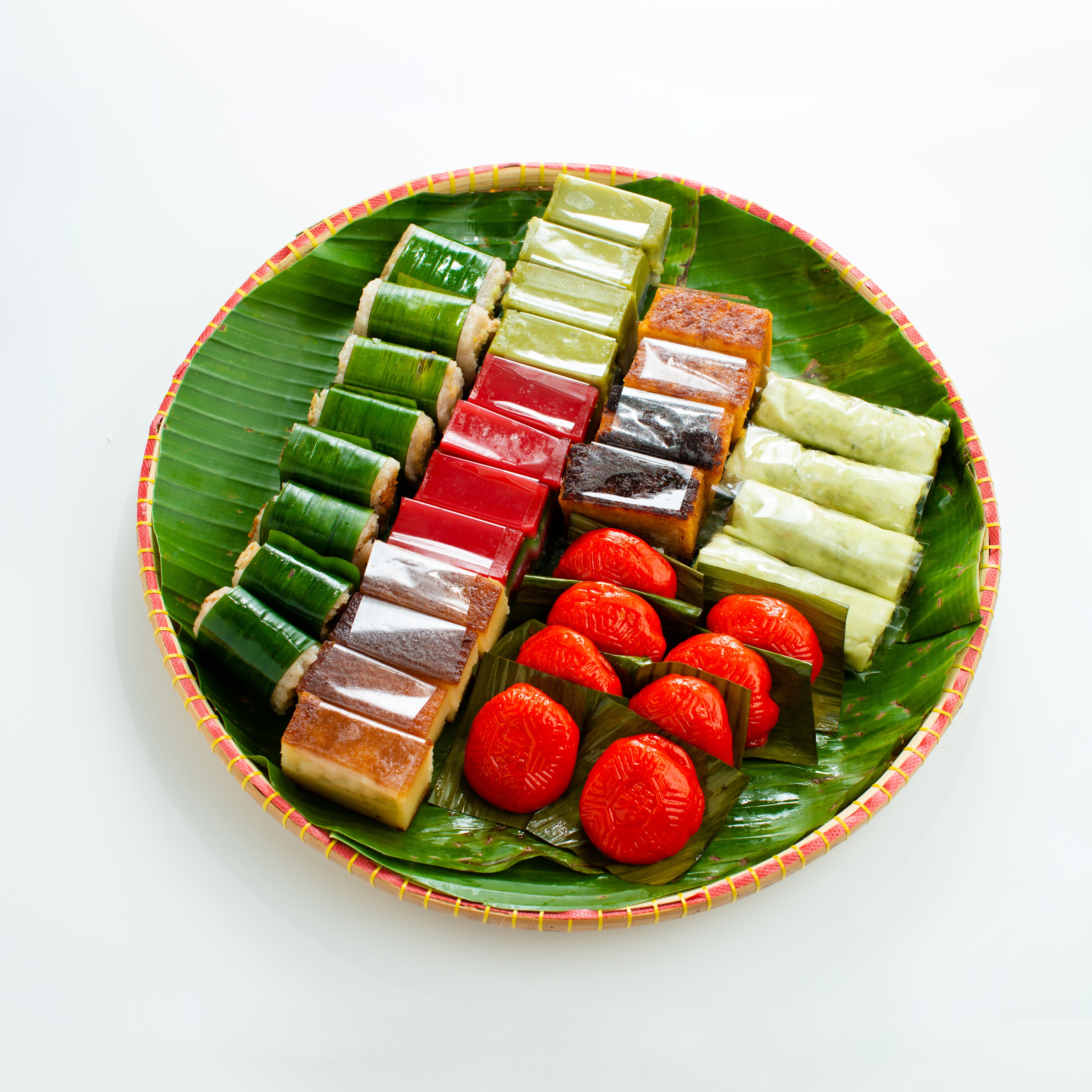 Kueh Bamboo Platter with AKK (36 pcs)